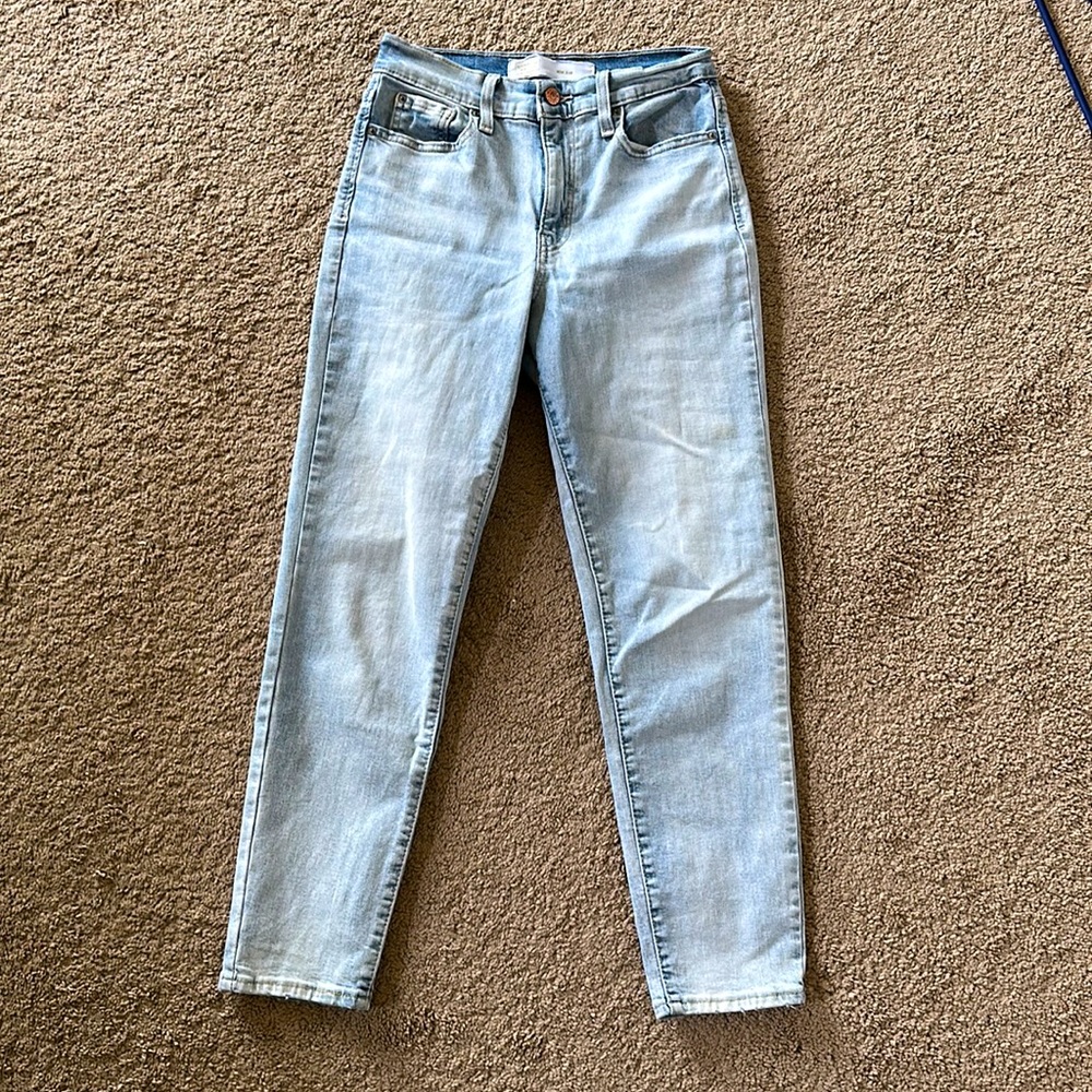 Signature Gold by Levi Strauss Mom Jean size 2-4